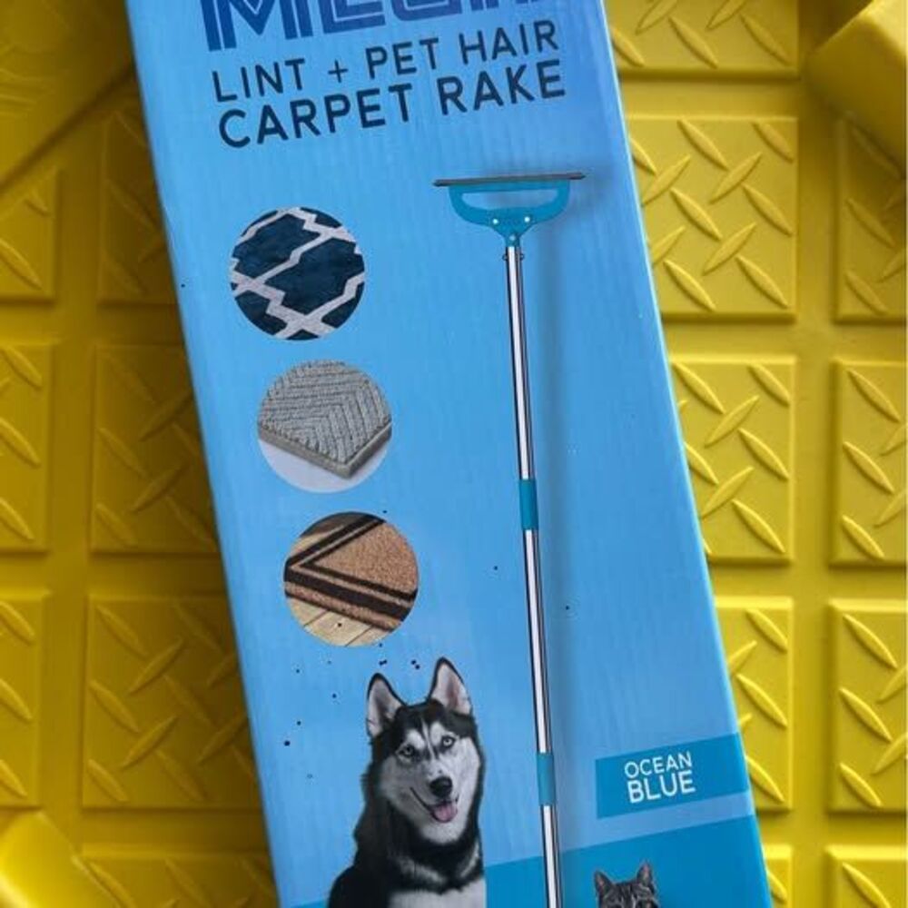 Pet Lovers EZLINT MEGA Lint + Pet Hair Carpet Rake Ocean Blue